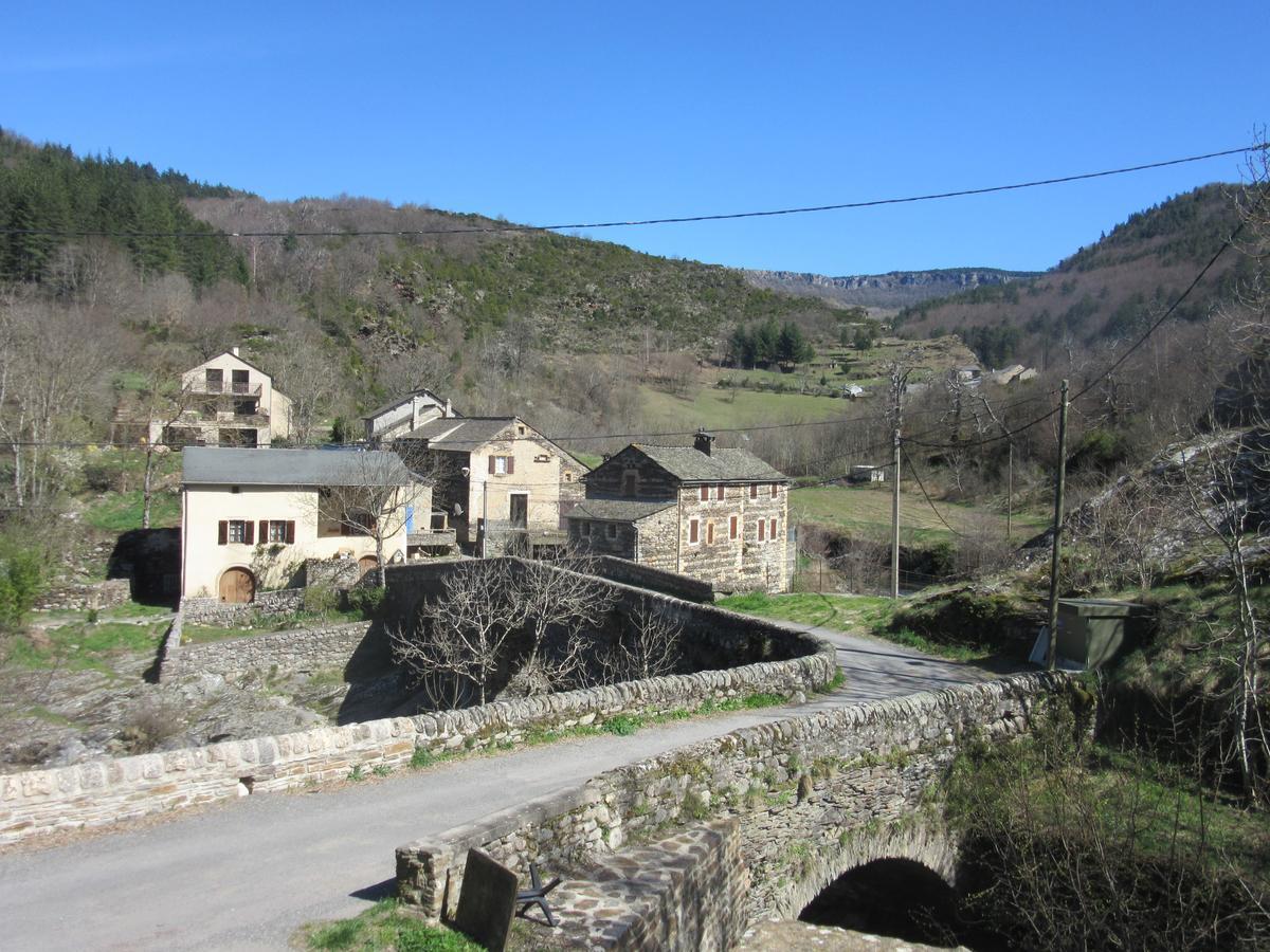 Auberge du Tarnon Les Vanels Exterior foto